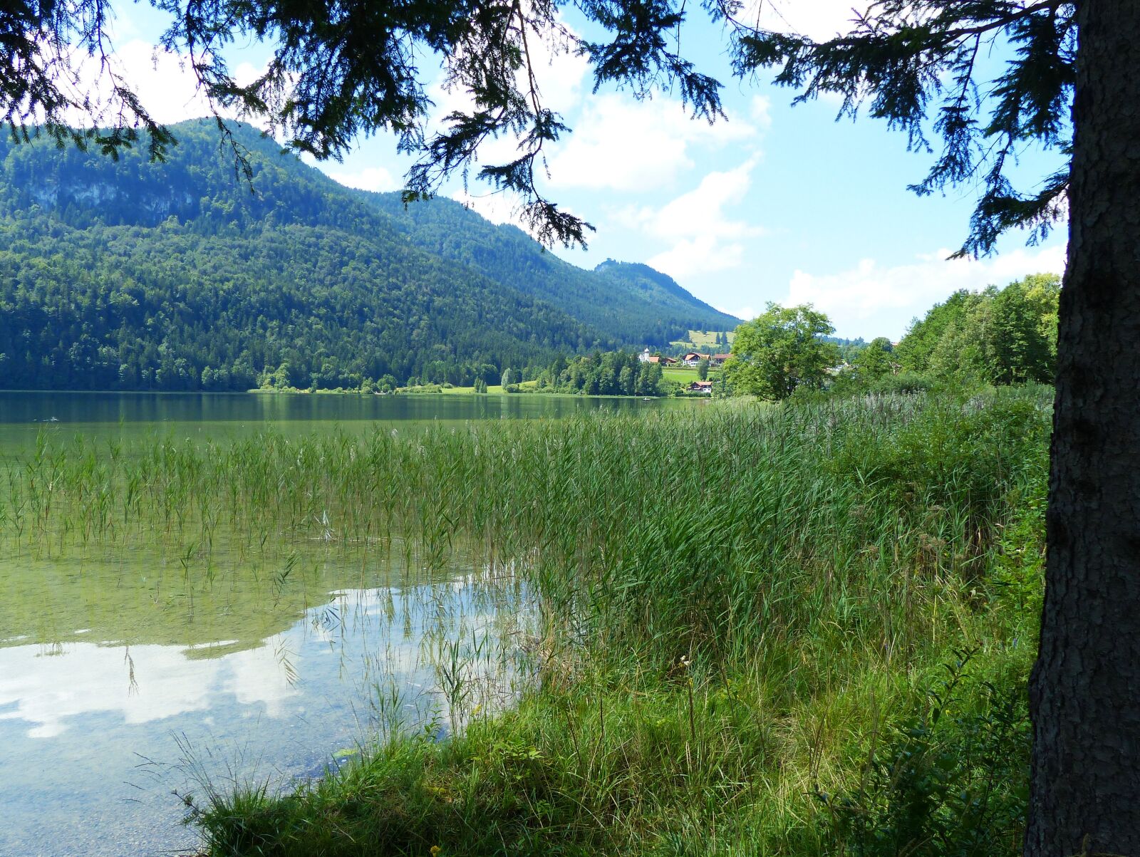 Panasonic Lumix DMC-FZ200 sample photo. Lake weissensee, lake, waters photography