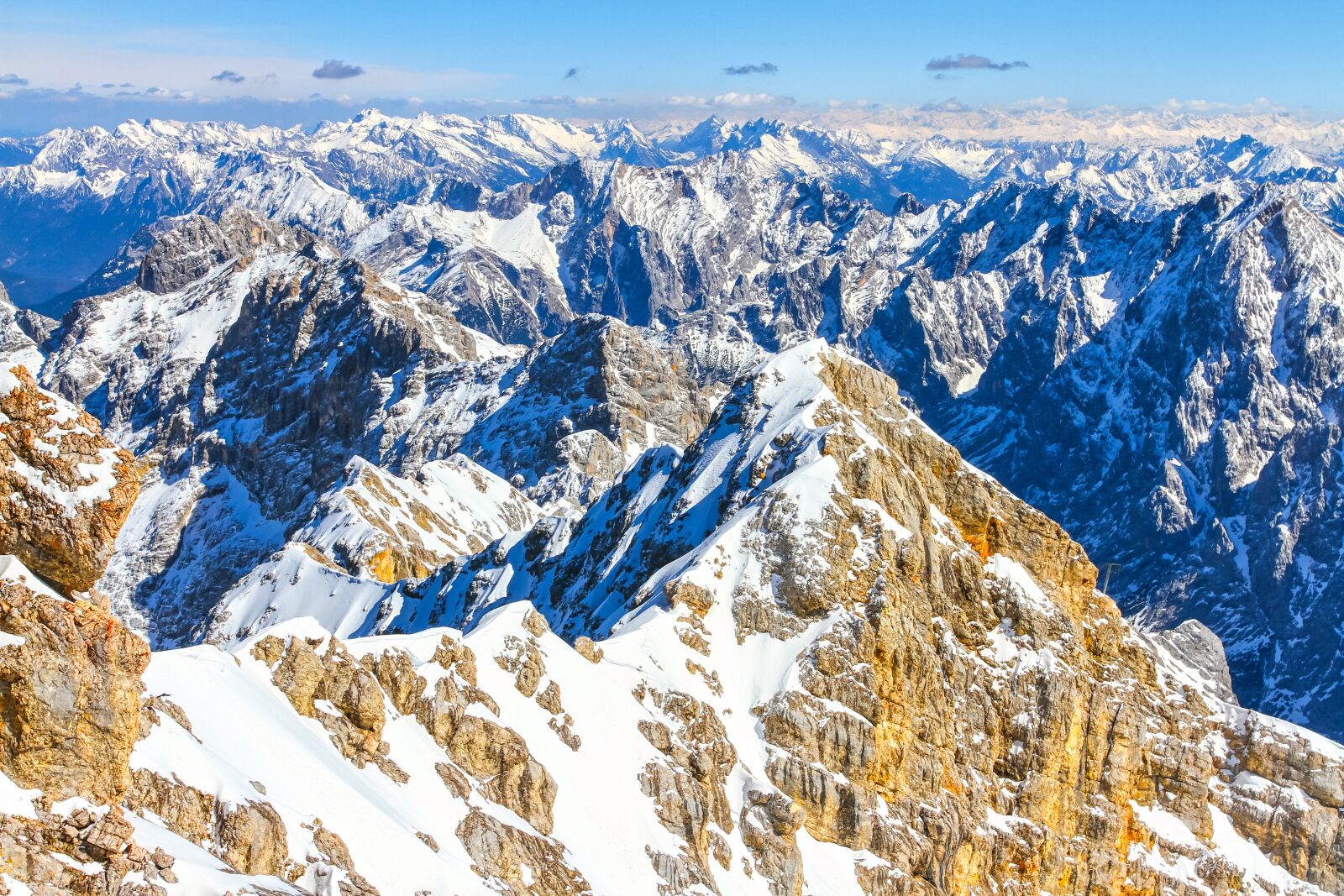 Canon EOS 7D + Canon EF 17-40mm F4L USM sample photo. Zugspitze, mountains, alpine photography