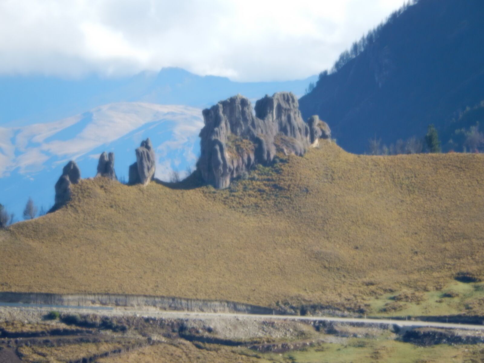 Nikon COOLPIX S9600 sample photo. Mountains, ecuador, landscape photography