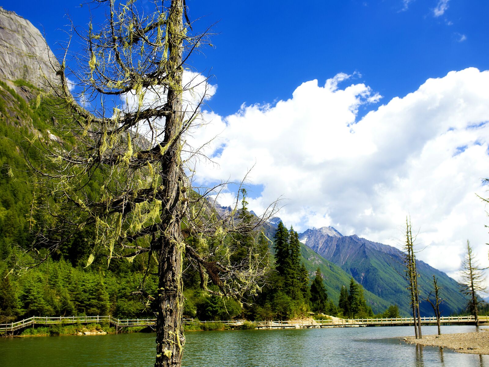 Canon EOS 6D sample photo. Mountain, water, blue sky photography