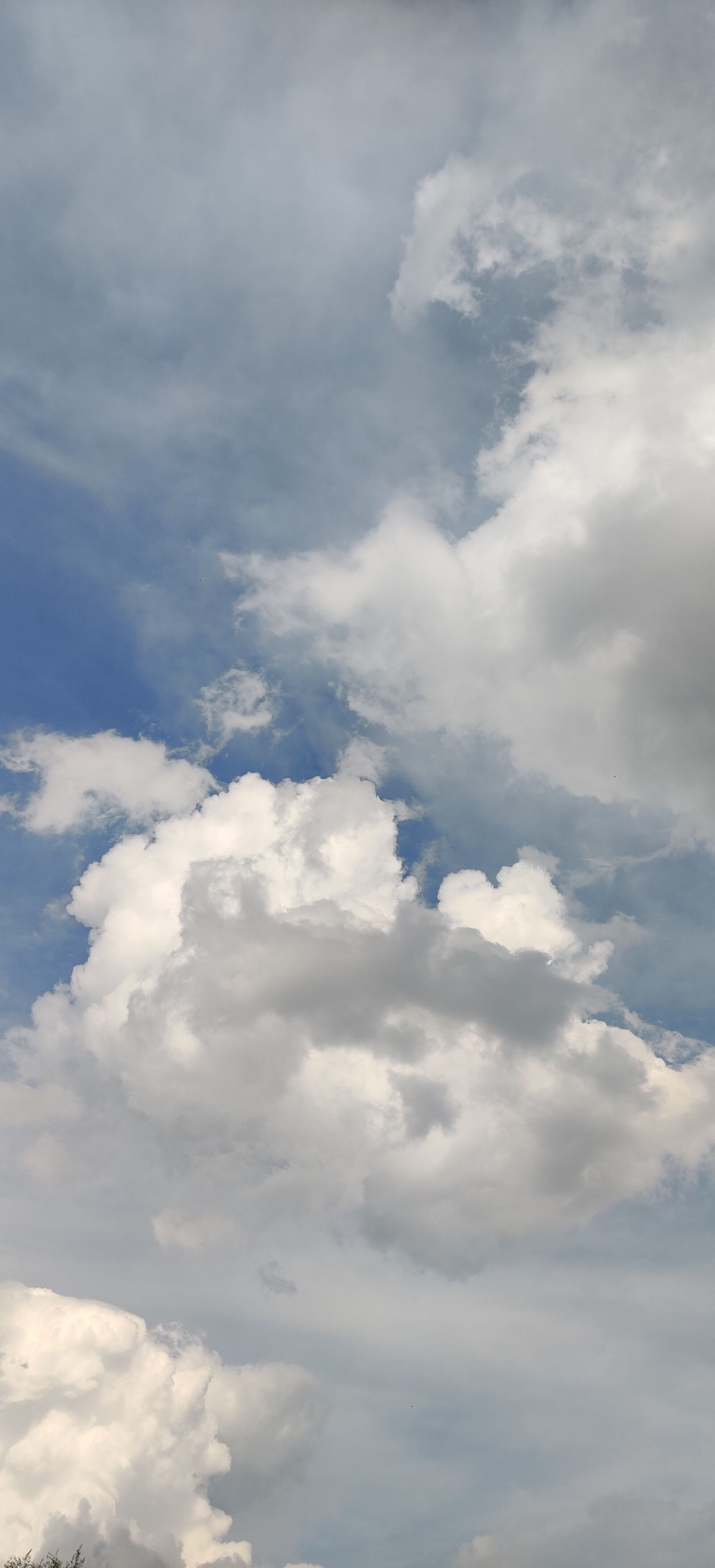OnePlus HD1911 sample photo. Clouds, uk, sky photography
