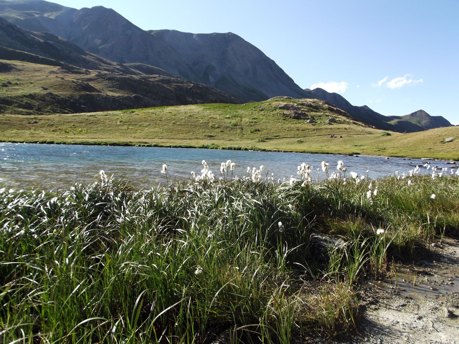 FujiFilm FinePix S2950 (FinePix S2990) sample photo. Lake, mountain, nature photography