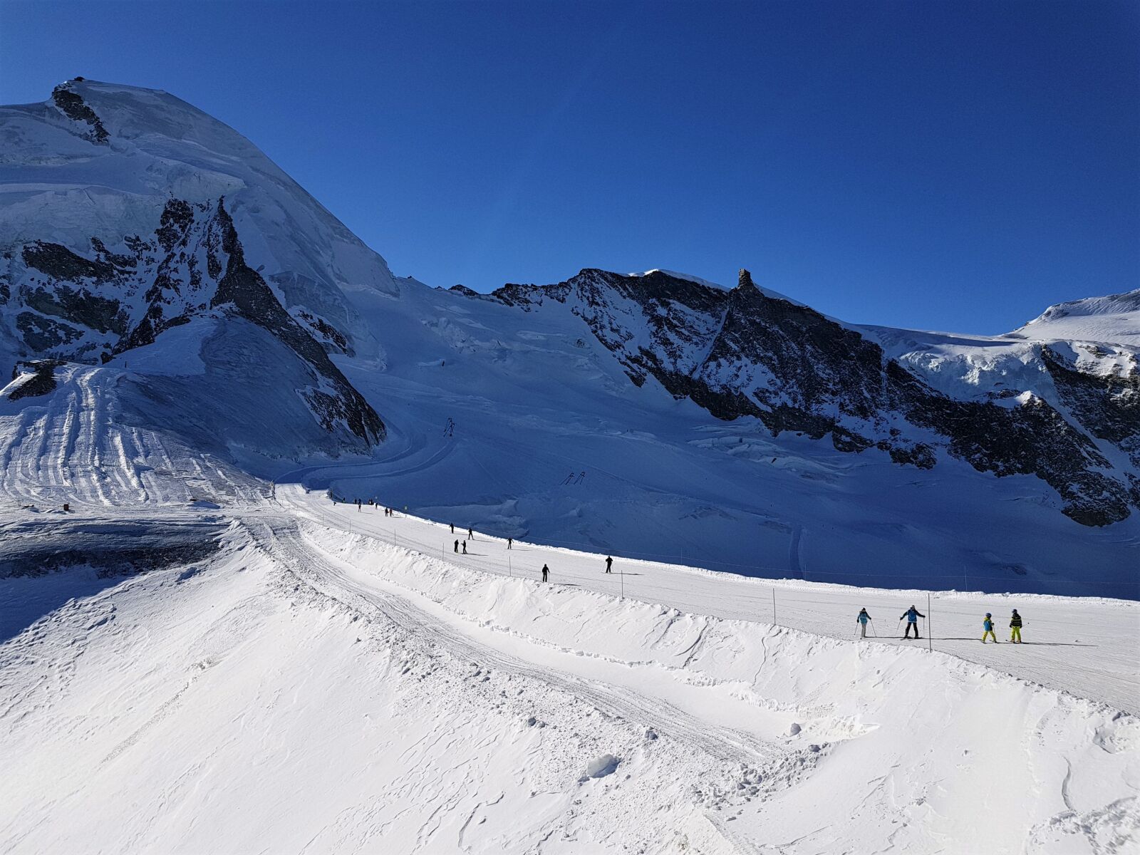 Samsung Galaxy S8 sample photo. Skiing, mountains, snow photography