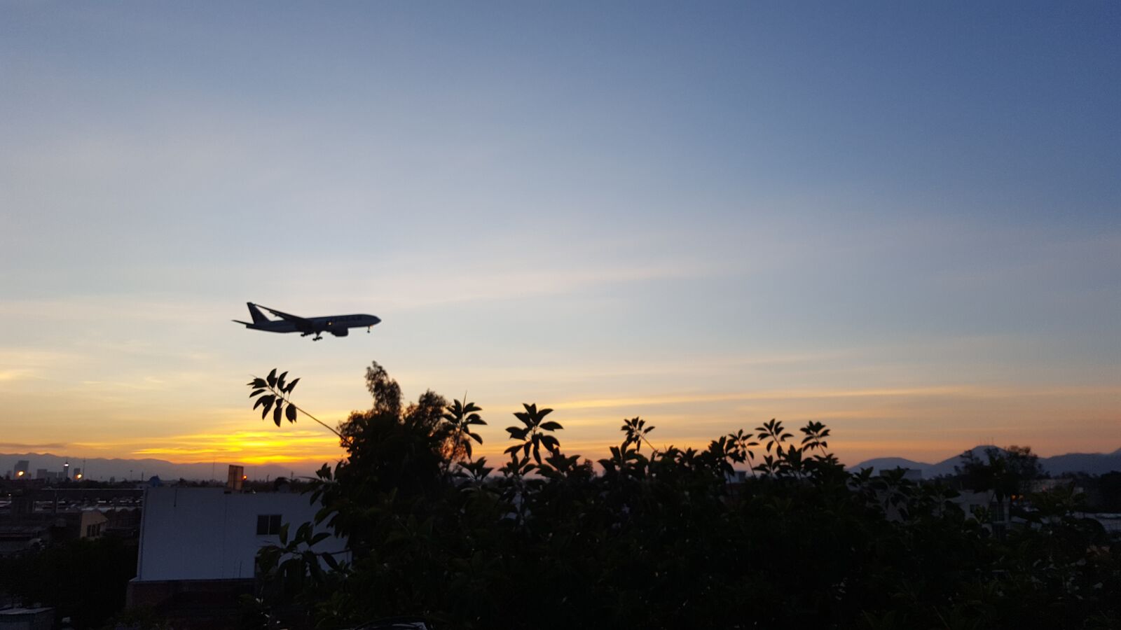 Samsung Galaxy S6 sample photo. Approach, landing, arrival photography