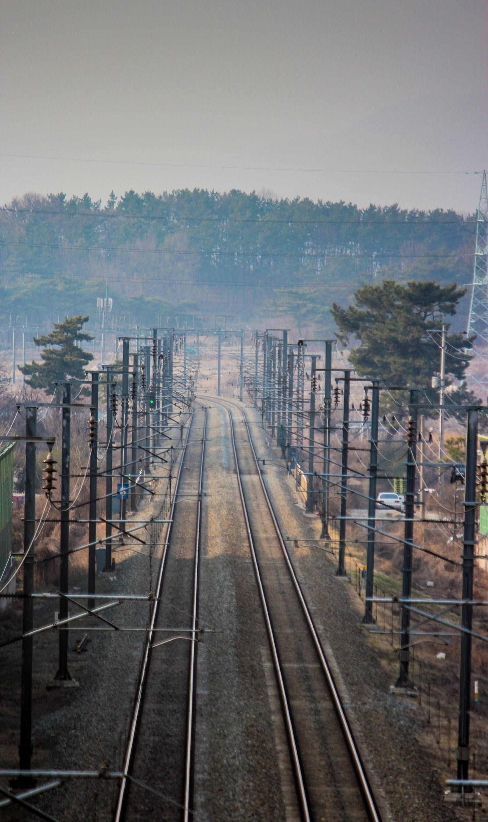 Canon EOS 600D (Rebel EOS T3i / EOS Kiss X5) sample photo. Train, tracks, track photography