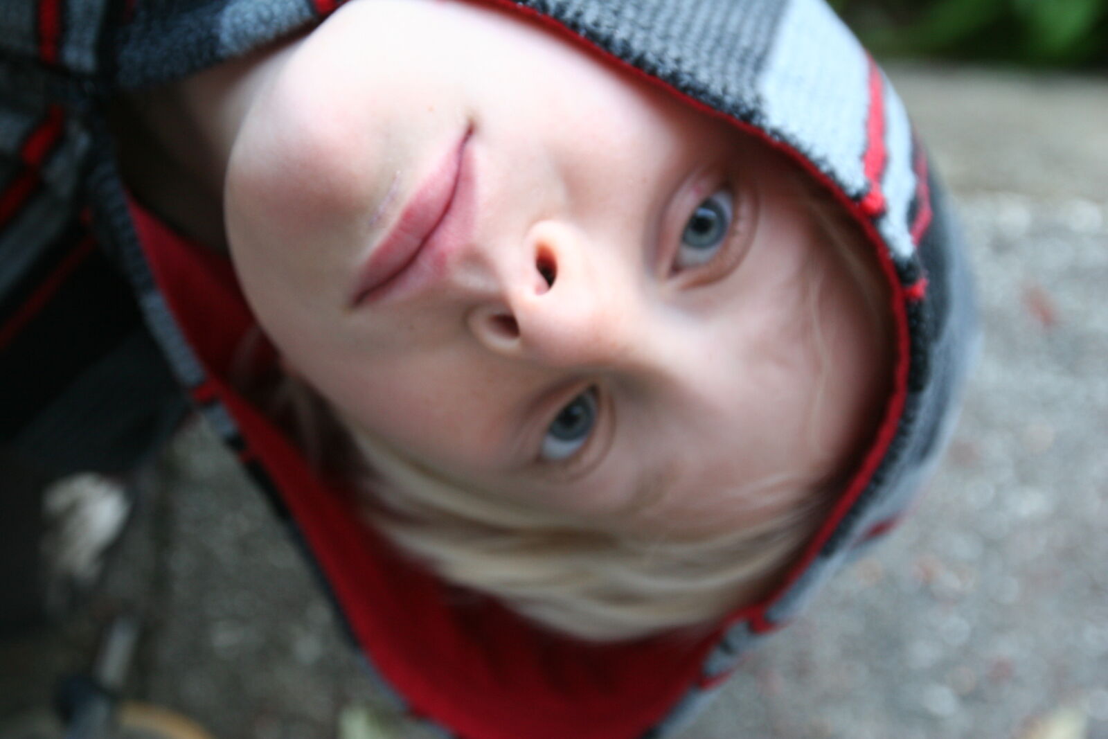 Canon EOS 20D sample photo. Hoodie, kid, kid, playing photography