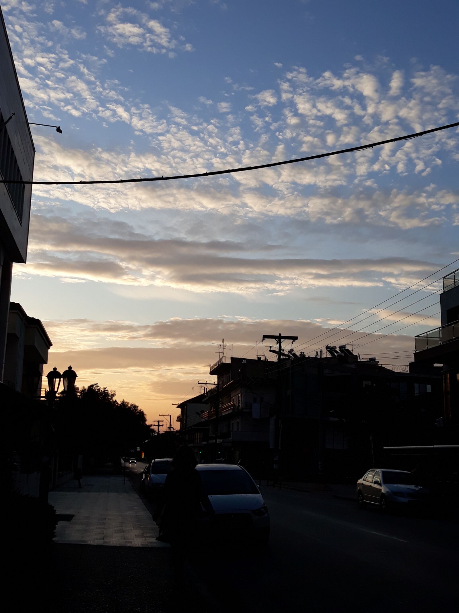 Samsung Galaxy J5 sample photo. Dark, trees, street photography