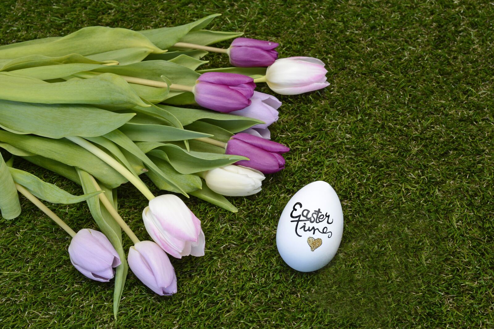 Nikon D7100 sample photo. Easter, easter egg, tulips photography