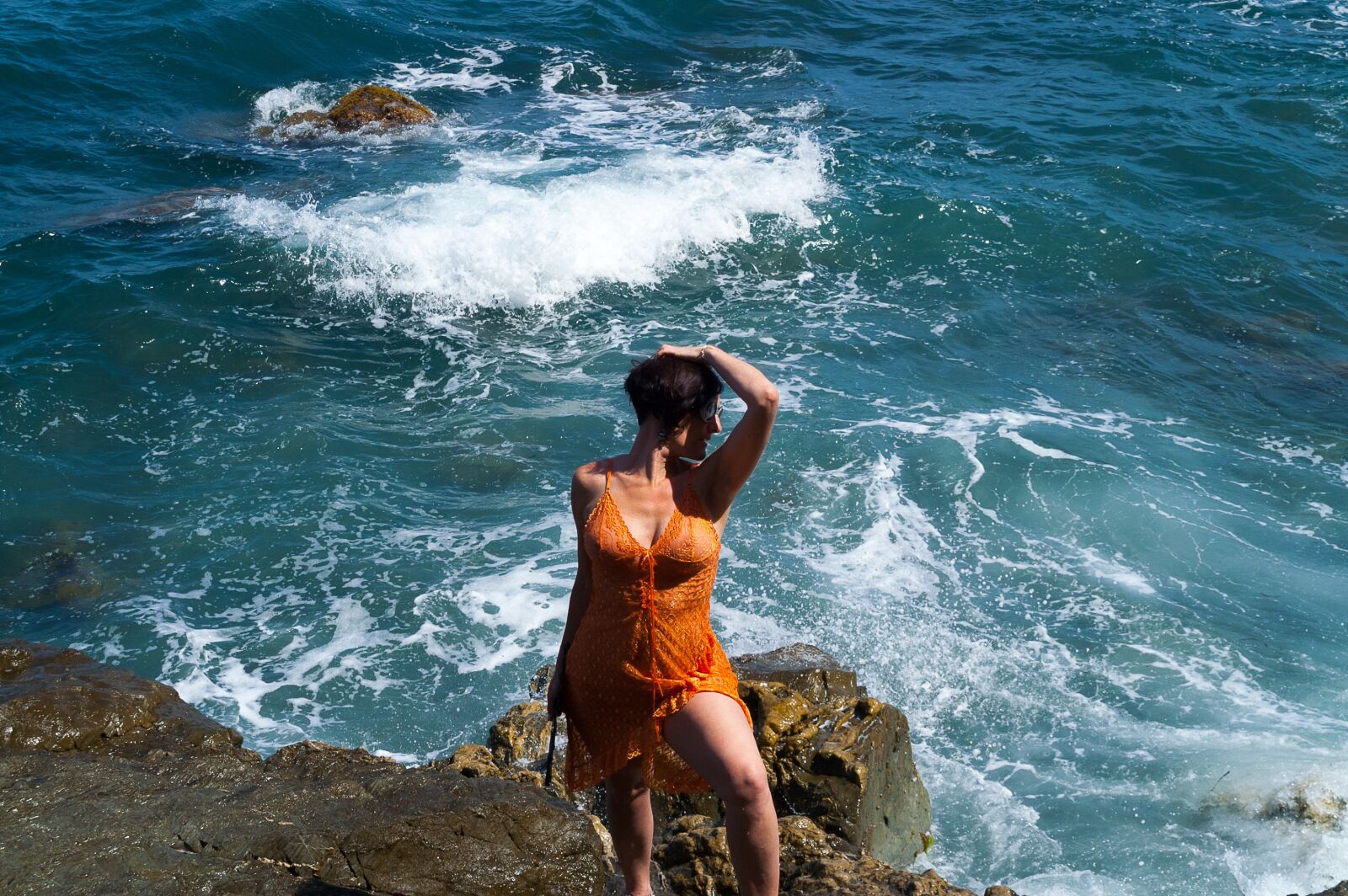 KONICA MINOLTA DYNAX 7D sample photo. Rock, woman, water photography