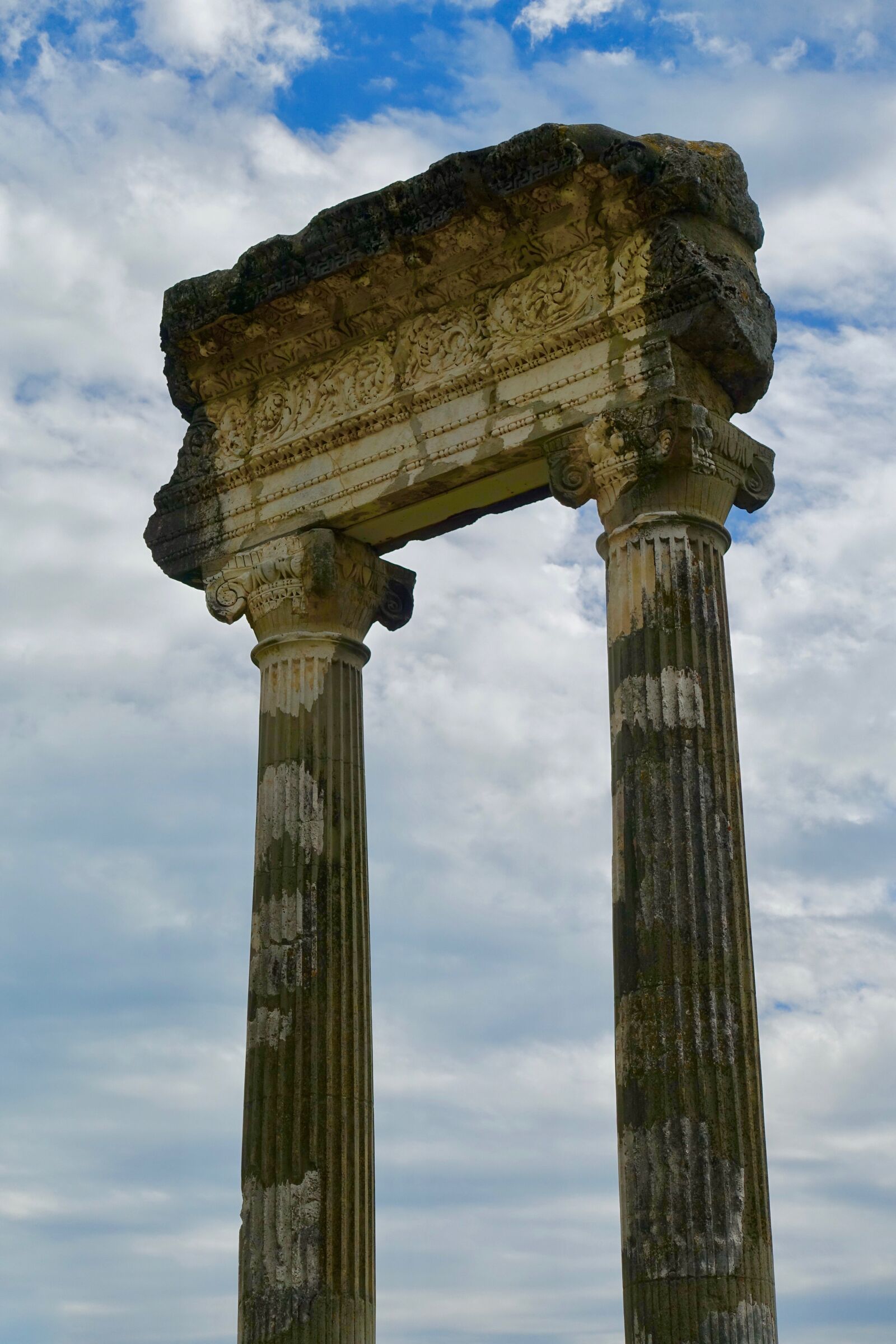 Sony Cyber-shot DSC-RX100 III sample photo. Columns, roman, architecture photography