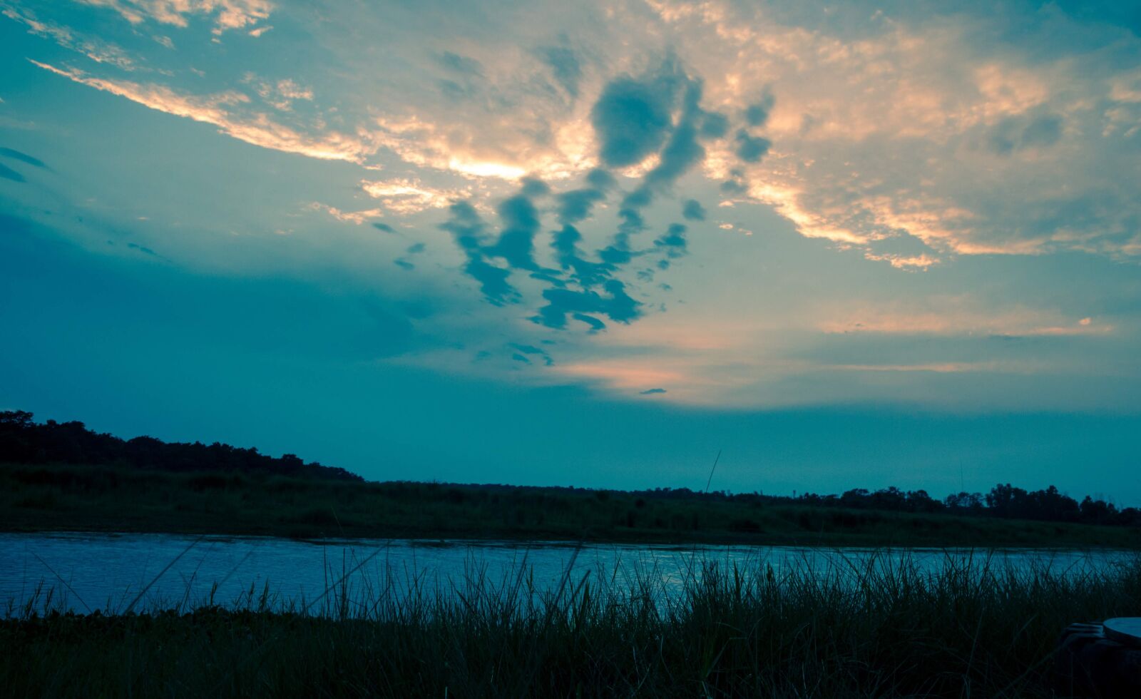 Canon EF 24-105mm F4L IS II USM sample photo. Dawn, clouds, nature photography