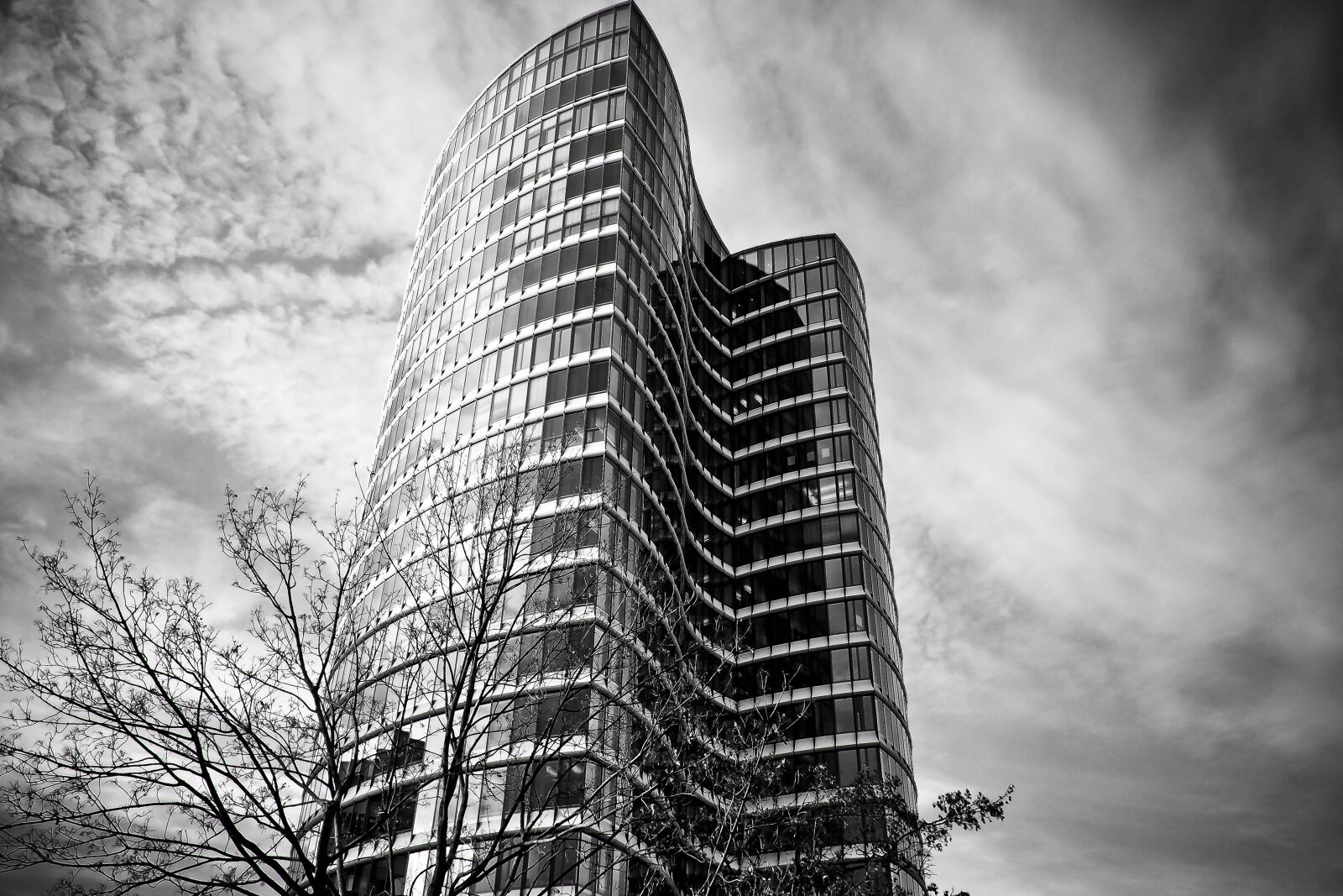 Olympus OM-D E-M10 sample photo. Architecture, skyscraper, skyline photography