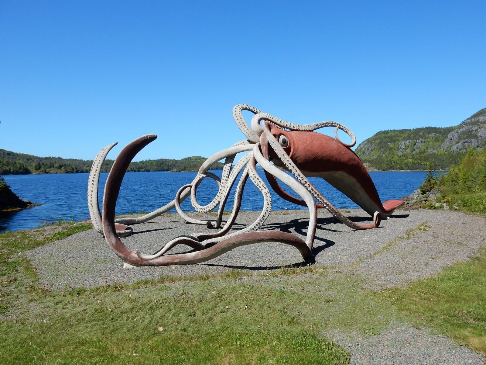 Nikon Coolpix S9700 sample photo. Squid sculpture, statue, giant photography