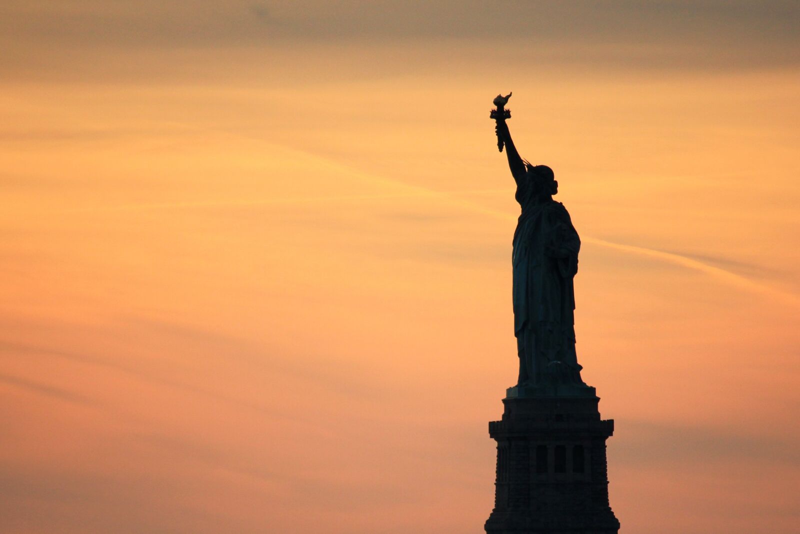 Canon EOS 500D (EOS Rebel T1i / EOS Kiss X3) sample photo. Statue of liberty, new photography