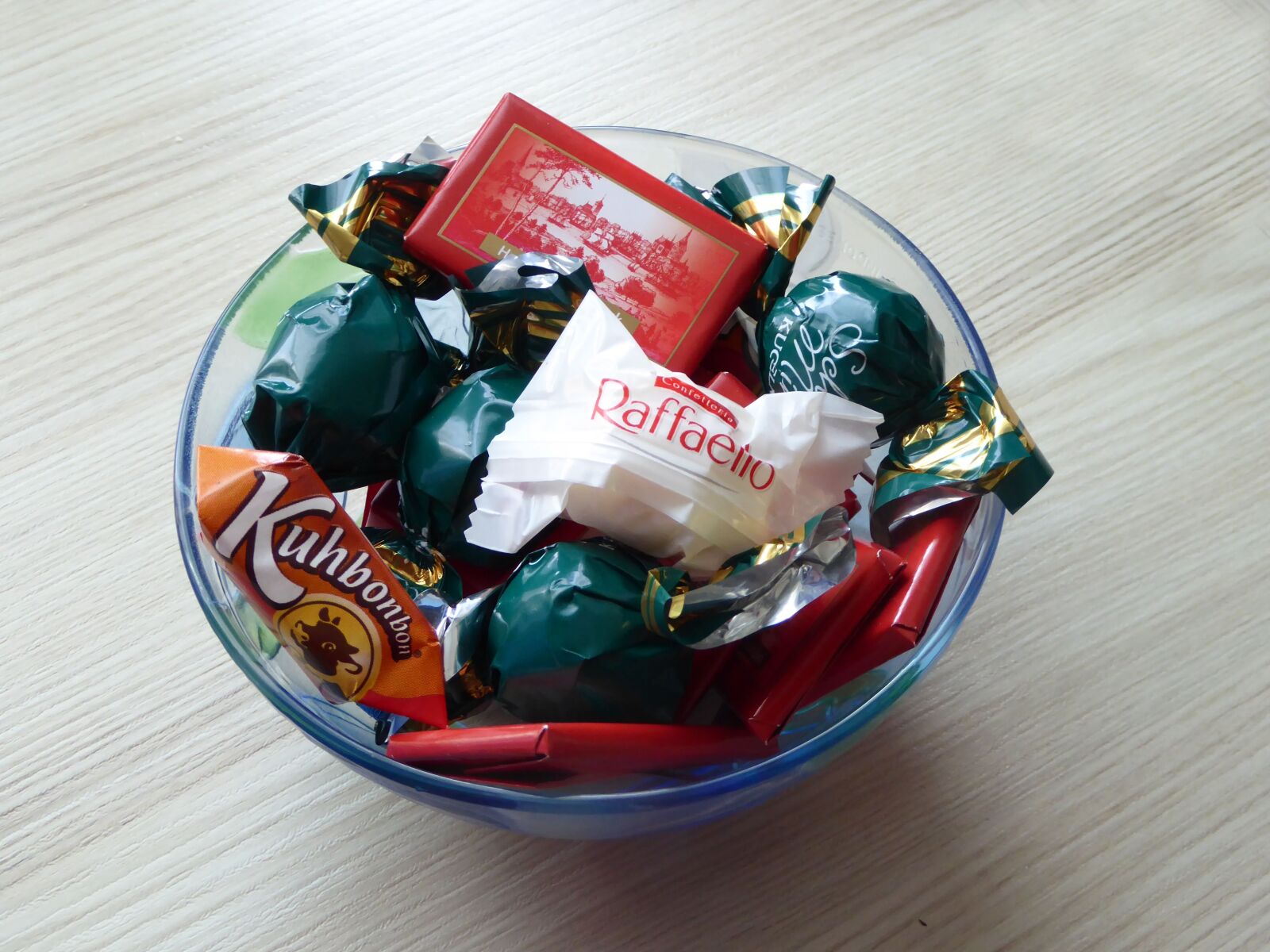 Panasonic DMC-TZ61 sample photo. Candy, colorful, christmas photography