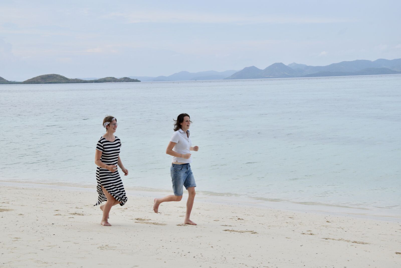Nikon D3300 sample photo. Women, love, happy photography