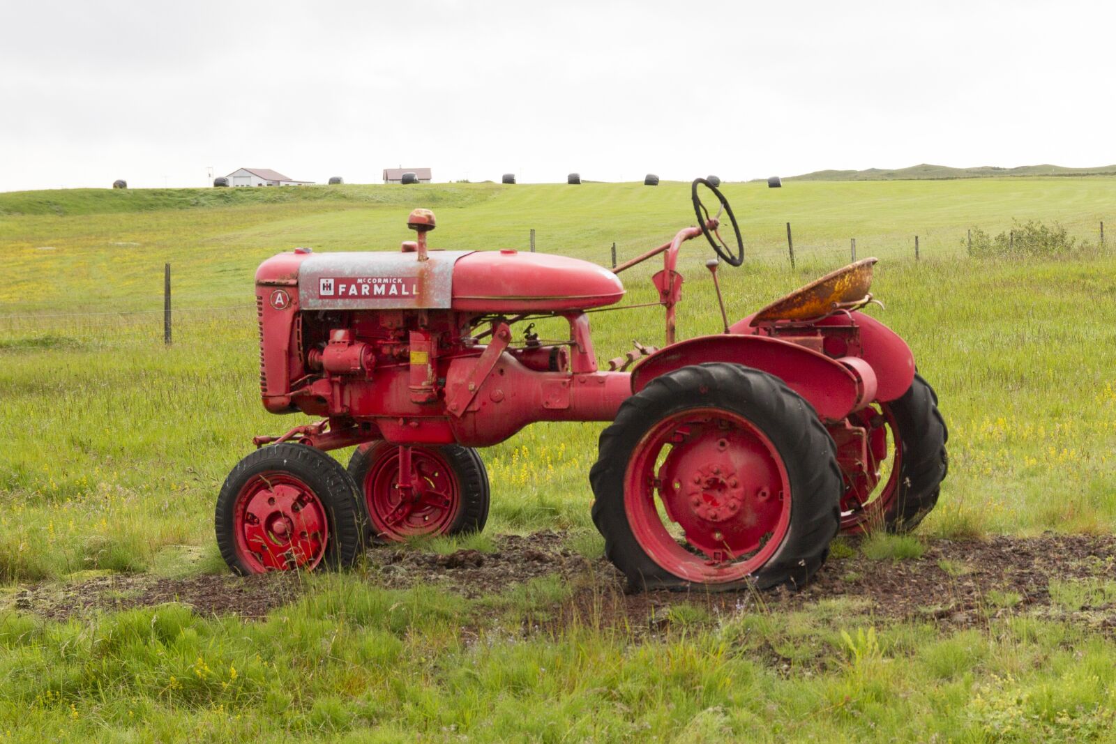 Canon EOS 7D sample photo. Iceland, tractor, tractors photography