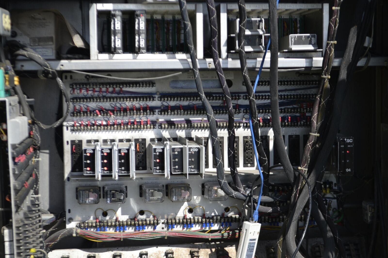 Nikon D3100 sample photo. Traffic signal control board photography