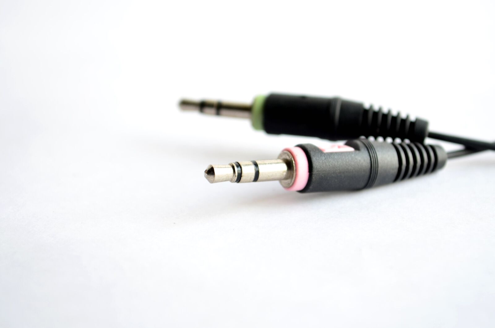 Nikon D5100 sample photo. Audio, cord, wire, instrument photography