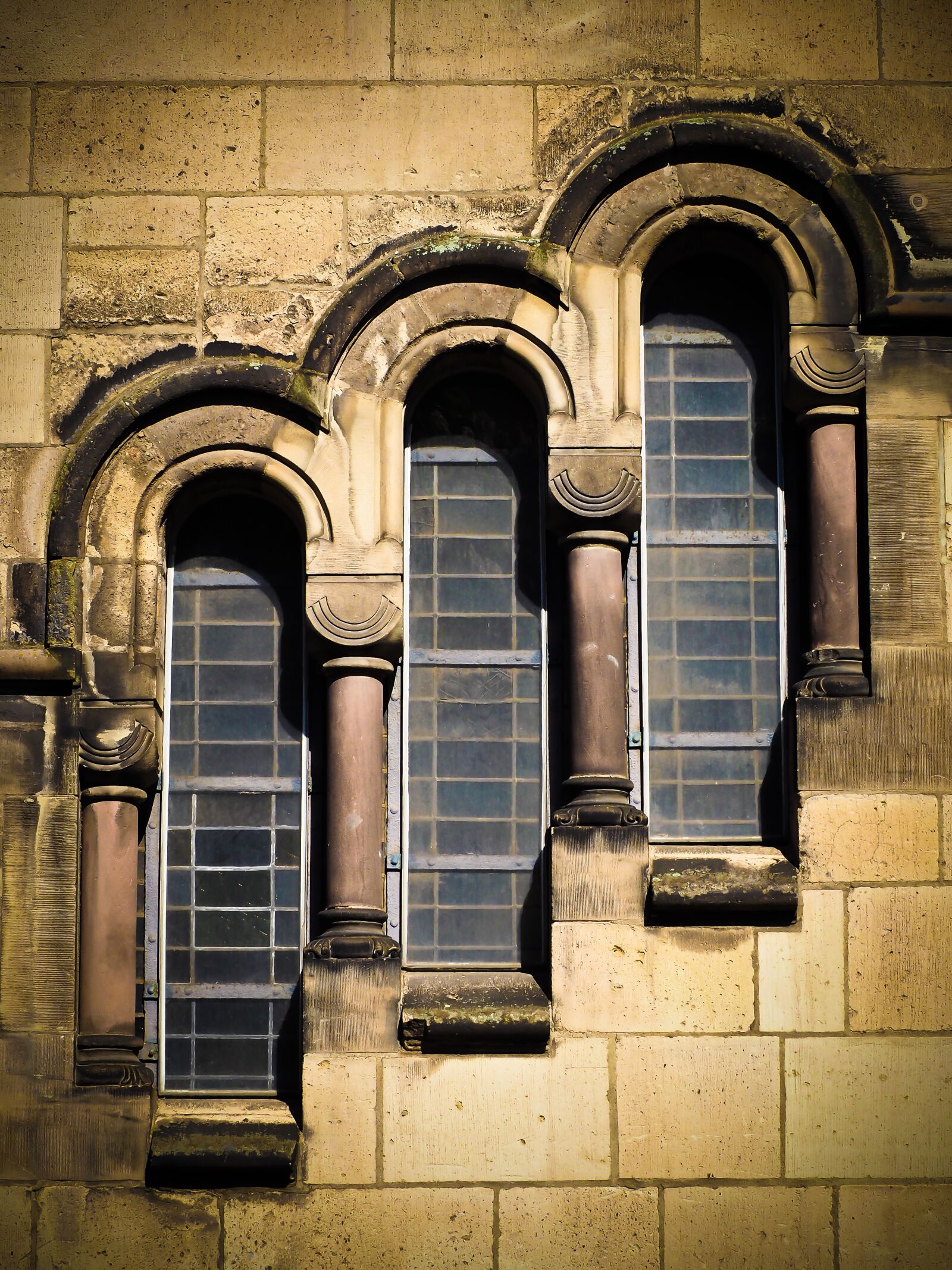 Olympus OM-D E-M10 sample photo. Window, architecture, old window photography