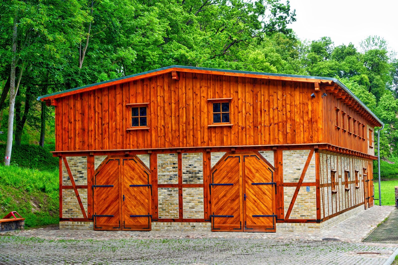 Sony Cyber-shot DSC-RX100 III sample photo. Barn, shed, farm photography