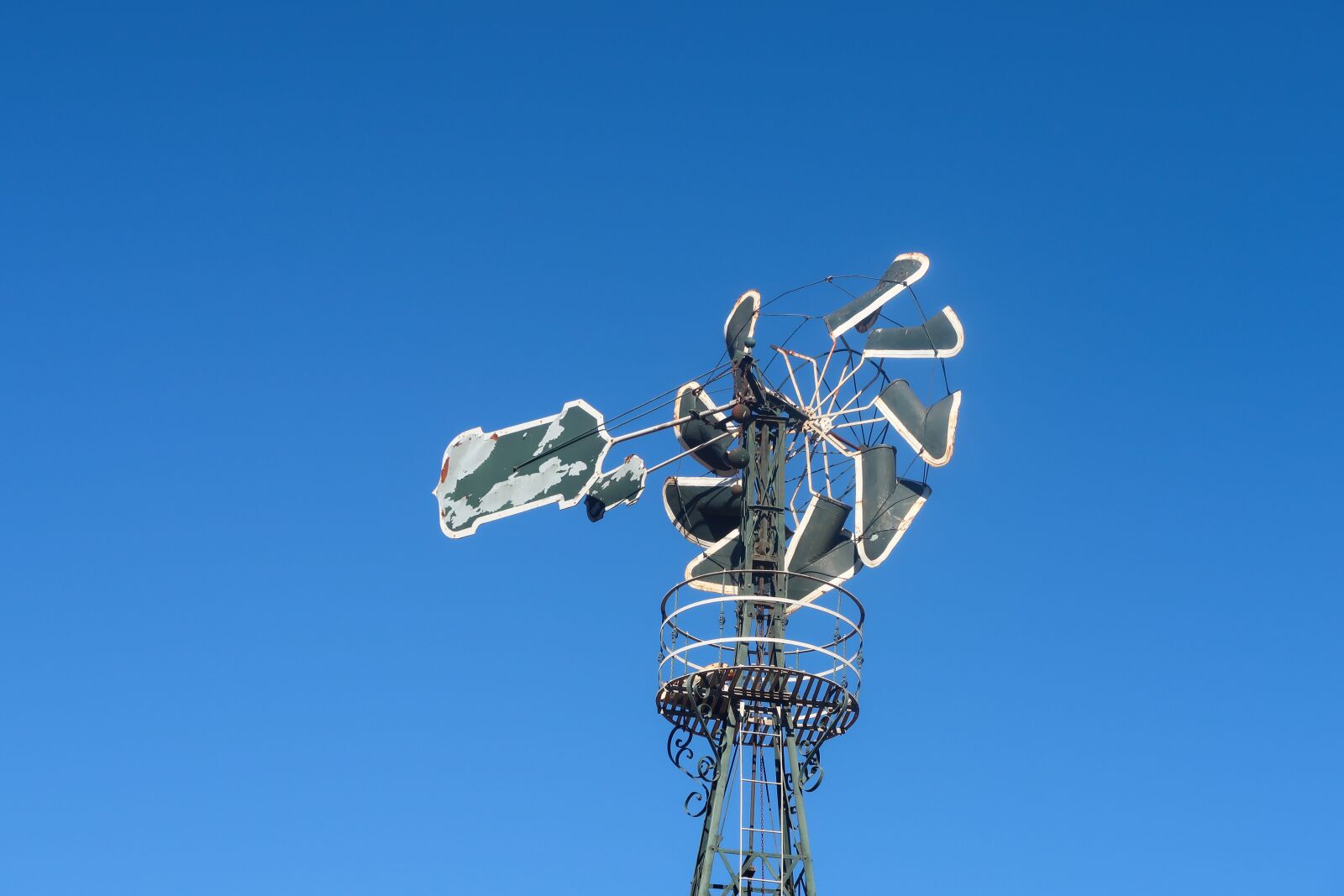 Canon PowerShot G7 X Mark II sample photo. Pinwheel, windmill, sky photography