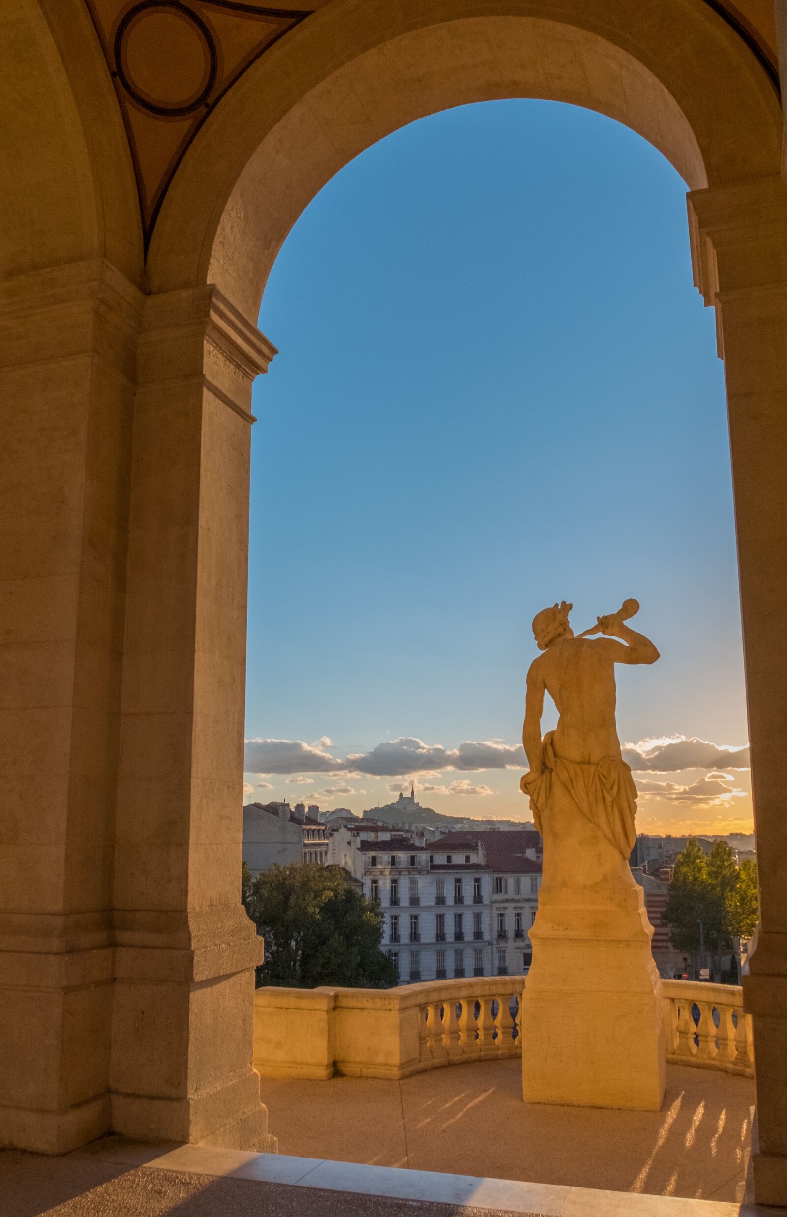 Fujifilm X30 sample photo. Marseille, longchamp, palais photography