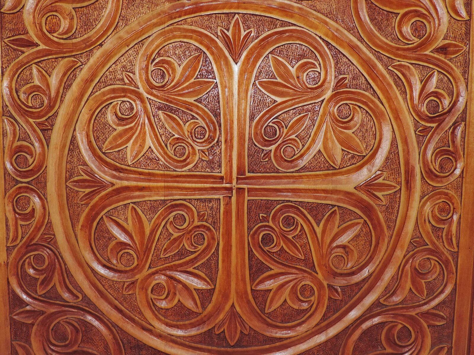 Nikon Coolpix P520 sample photo. Carving, ornament, wood, arabesque photography