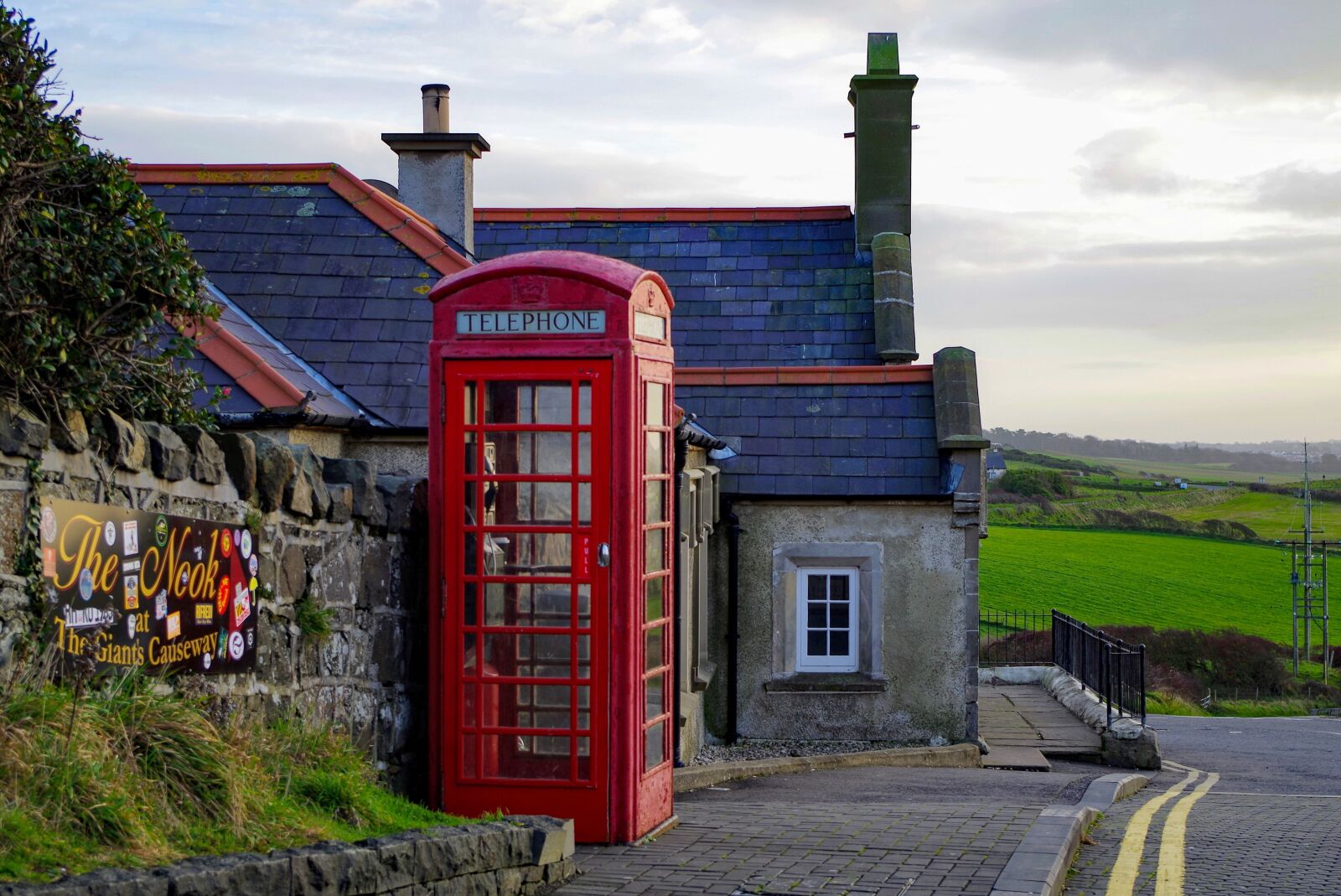 Pentax K-30 sample photo. Ireland, phone box, red photography