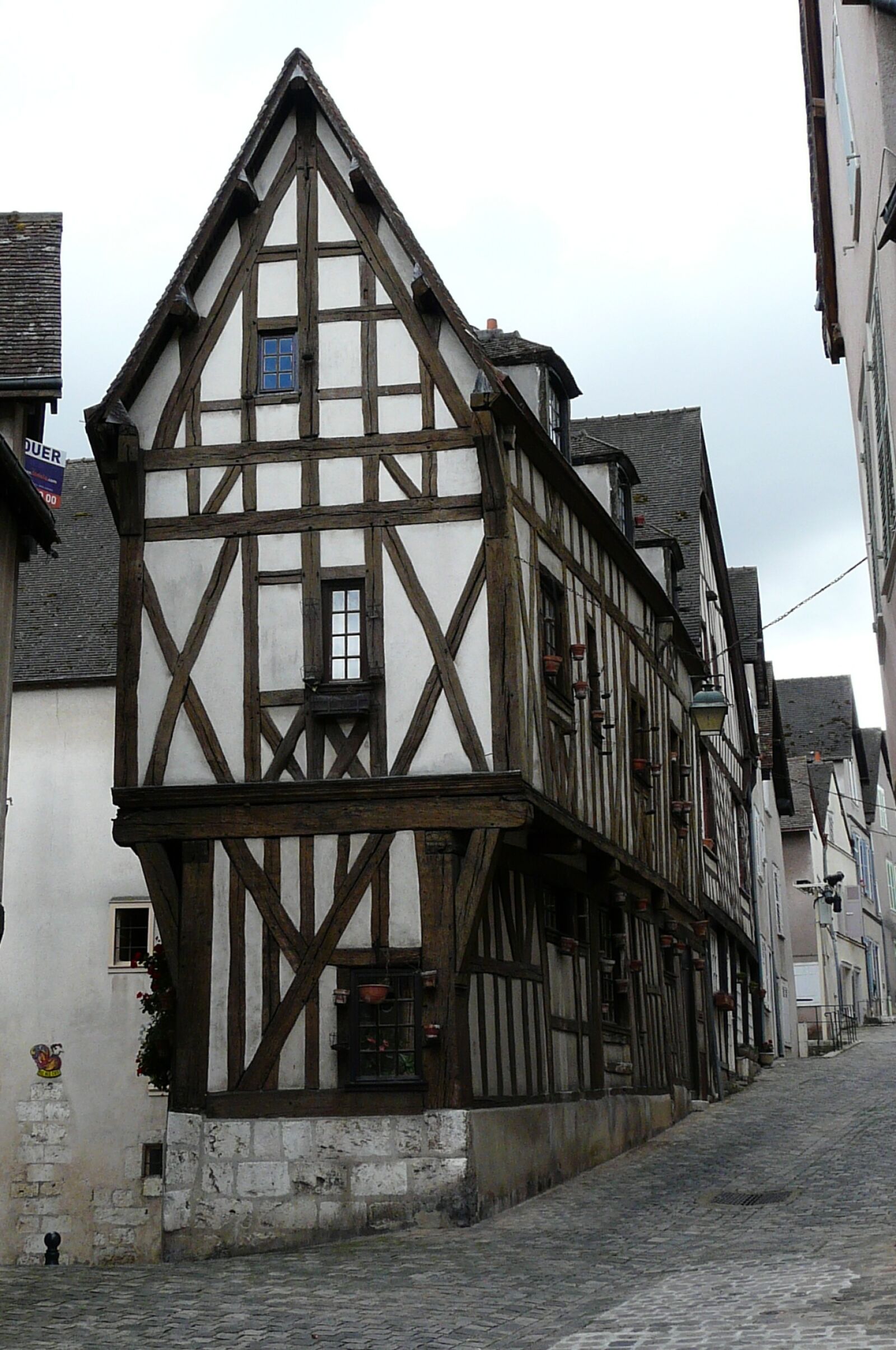 Panasonic DMC-FZ18 sample photo. Fachwerkhaus, gable, historic center photography