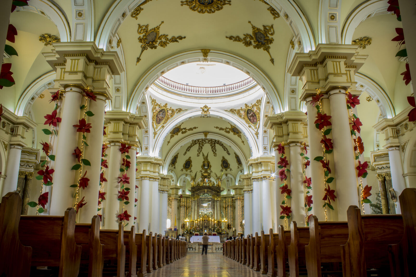 Canon EOS 1200D (EOS Rebel T5 / EOS Kiss X70 / EOS Hi) sample photo. Basilica, boyaca, chiquinquira, church photography