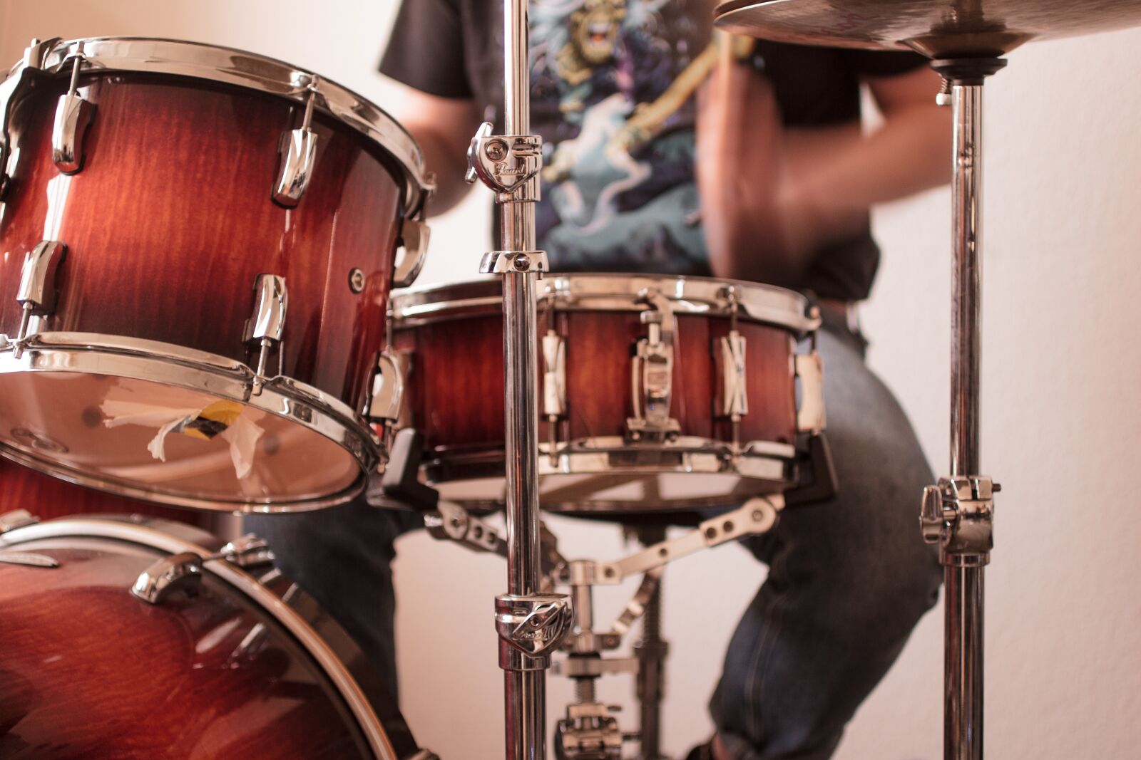 Canon EF 50mm F2.5 Macro sample photo. Drums, movement, snare photography