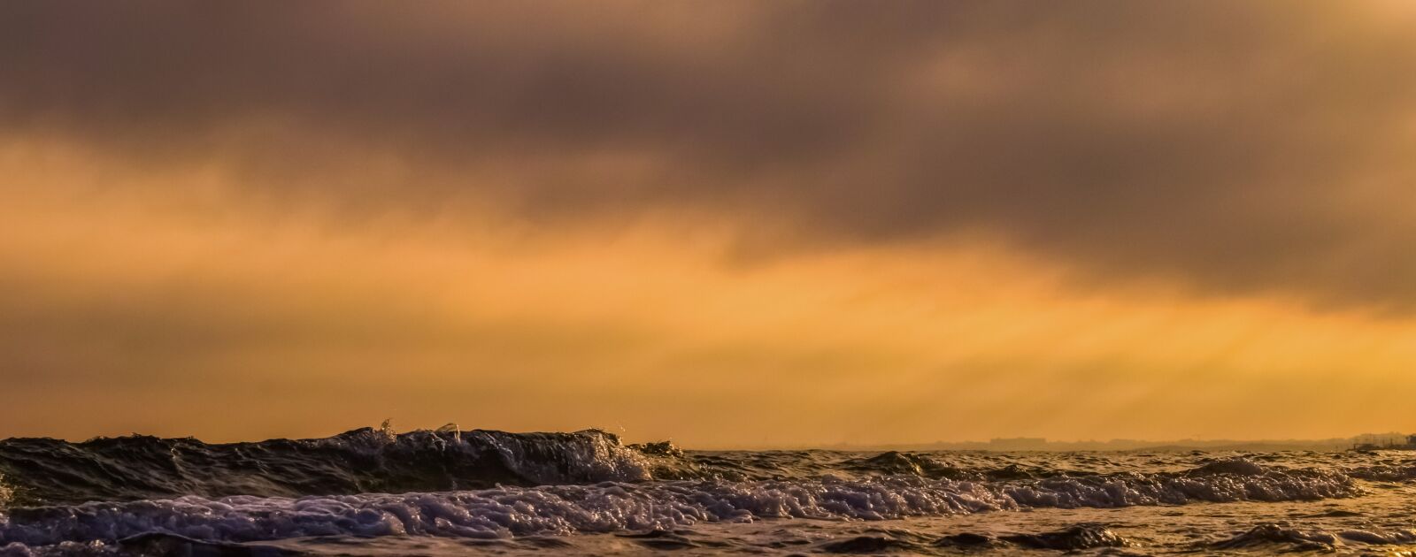 Nikon D3300 sample photo. Waves, sea, sky photography