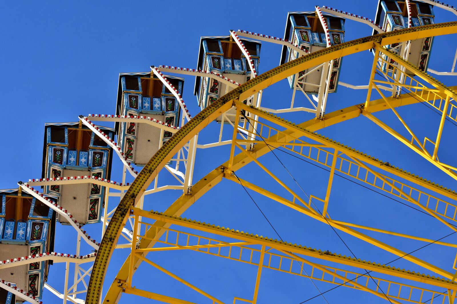 Nikon D7200 sample photo. Oktoberfest, ferris wheel, gondolas photography