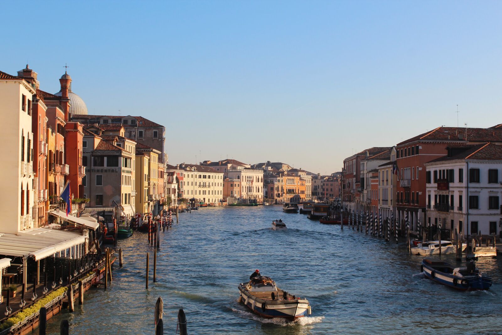 Canon EOS 600D (Rebel EOS T3i / EOS Kiss X5) sample photo. Venice, italy, channel photography