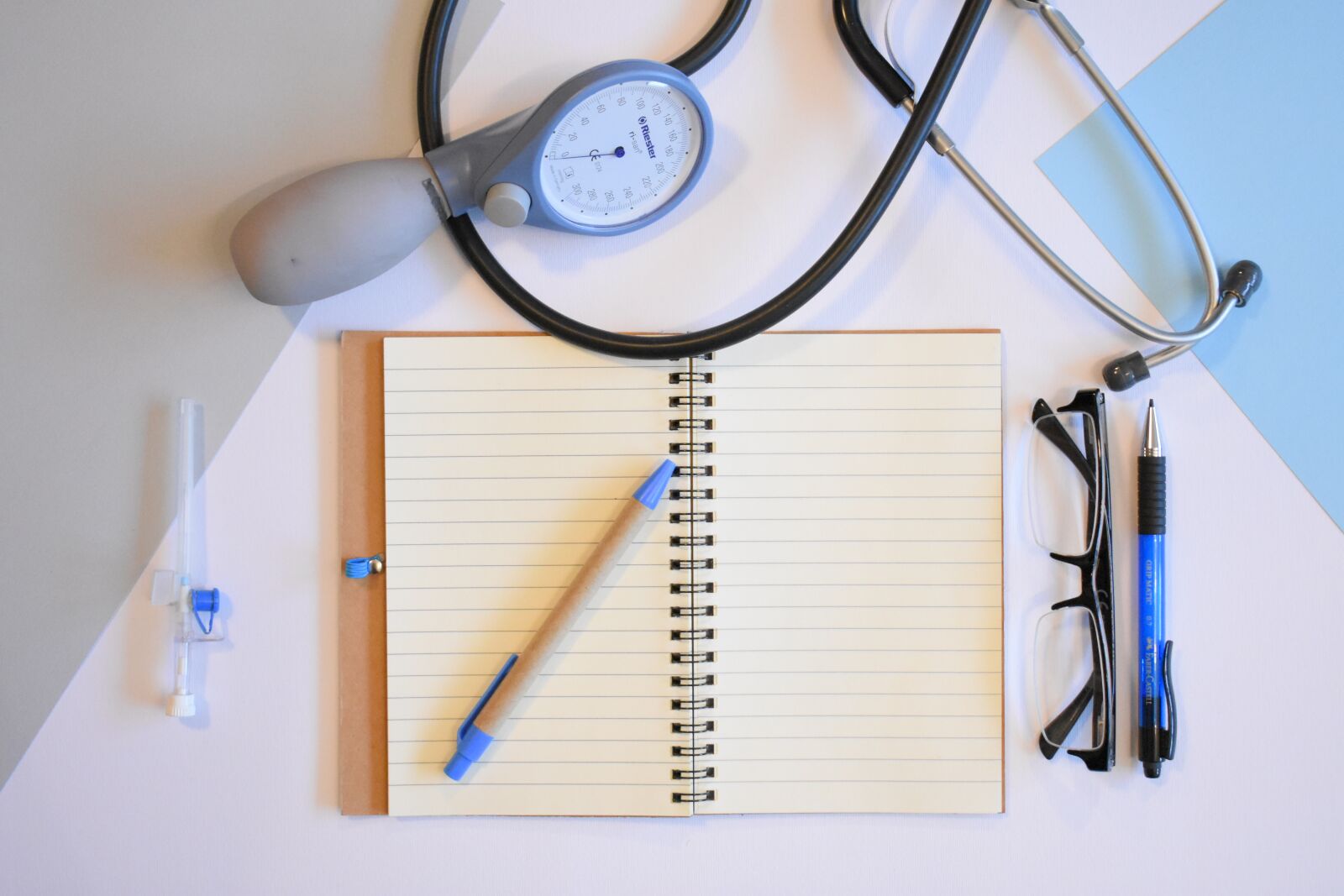 Nikon D3400 sample photo. Doctor, doctor's office, health photography