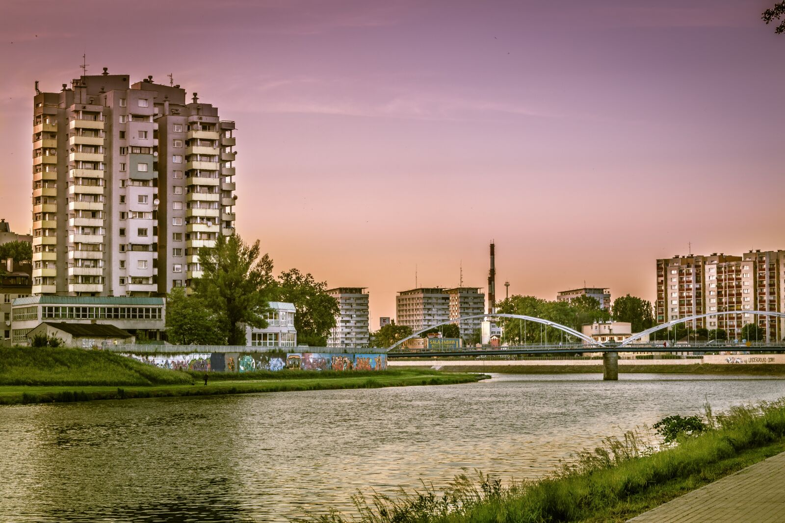 A Series Lens sample photo. The skyscraper, high-rise building photography