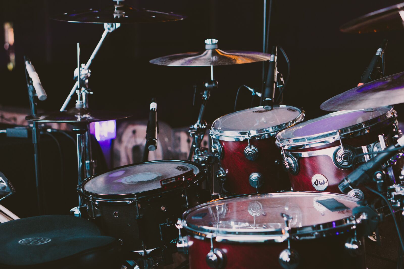 E 50mm F1.8 OSS sample photo. Drum set, drums, musical photography