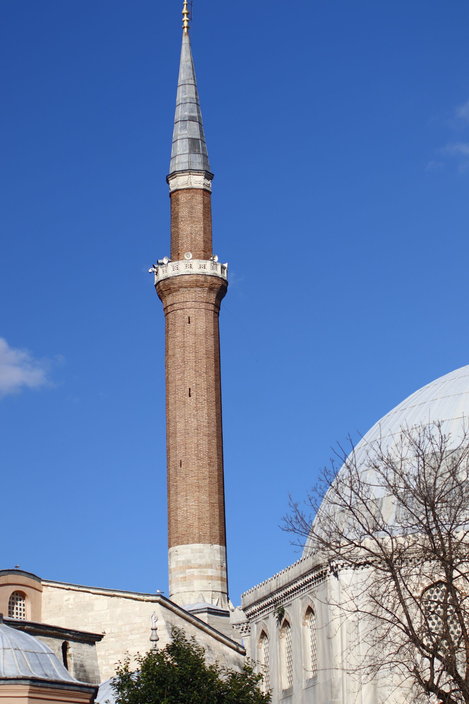 Canon EOS 200D (EOS Rebel SL2 / EOS Kiss X9) sample photo. Camii, minaret, islam photography