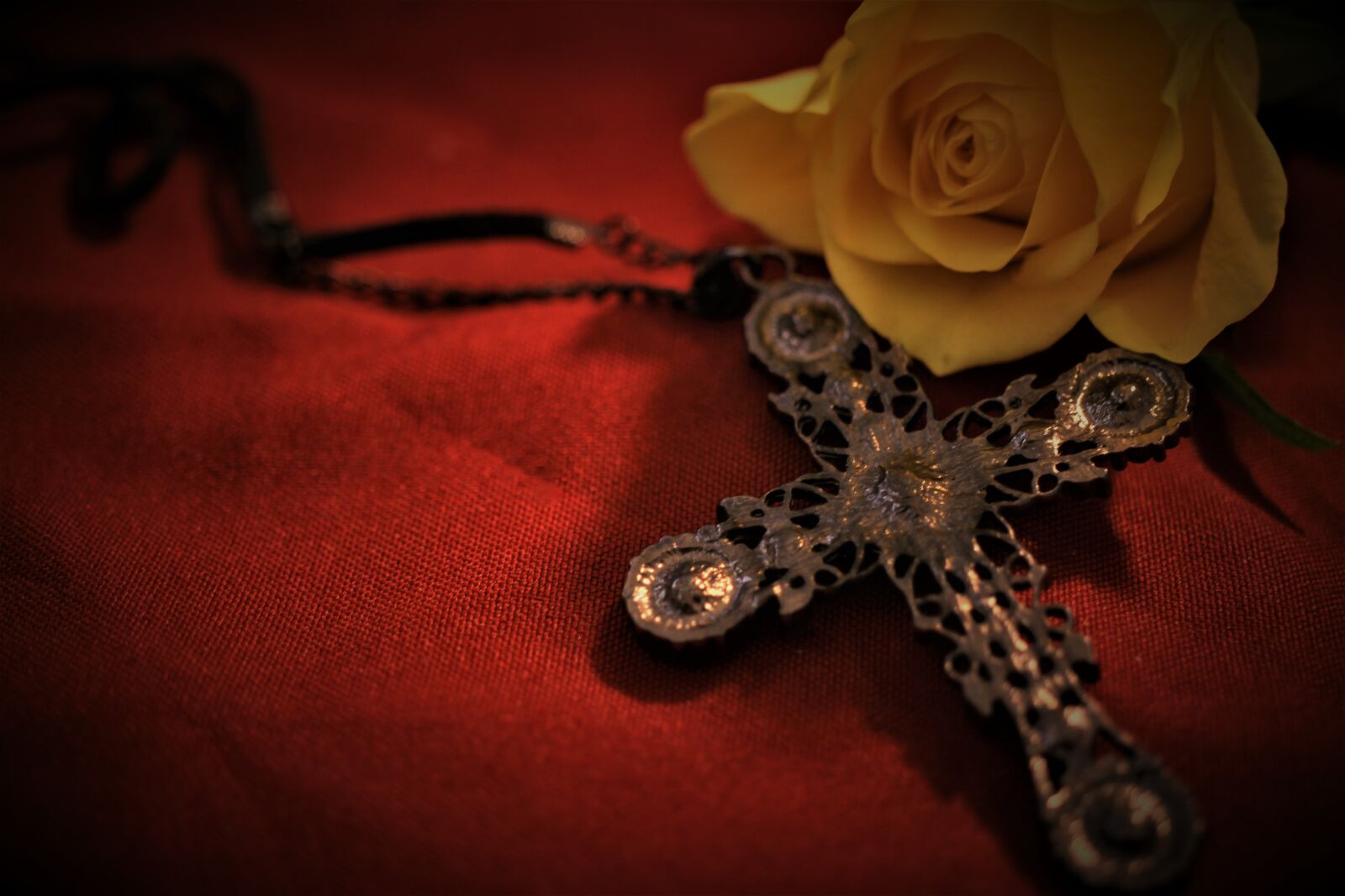 Canon EOS 7D sample photo. Cross, faith, prayer photography