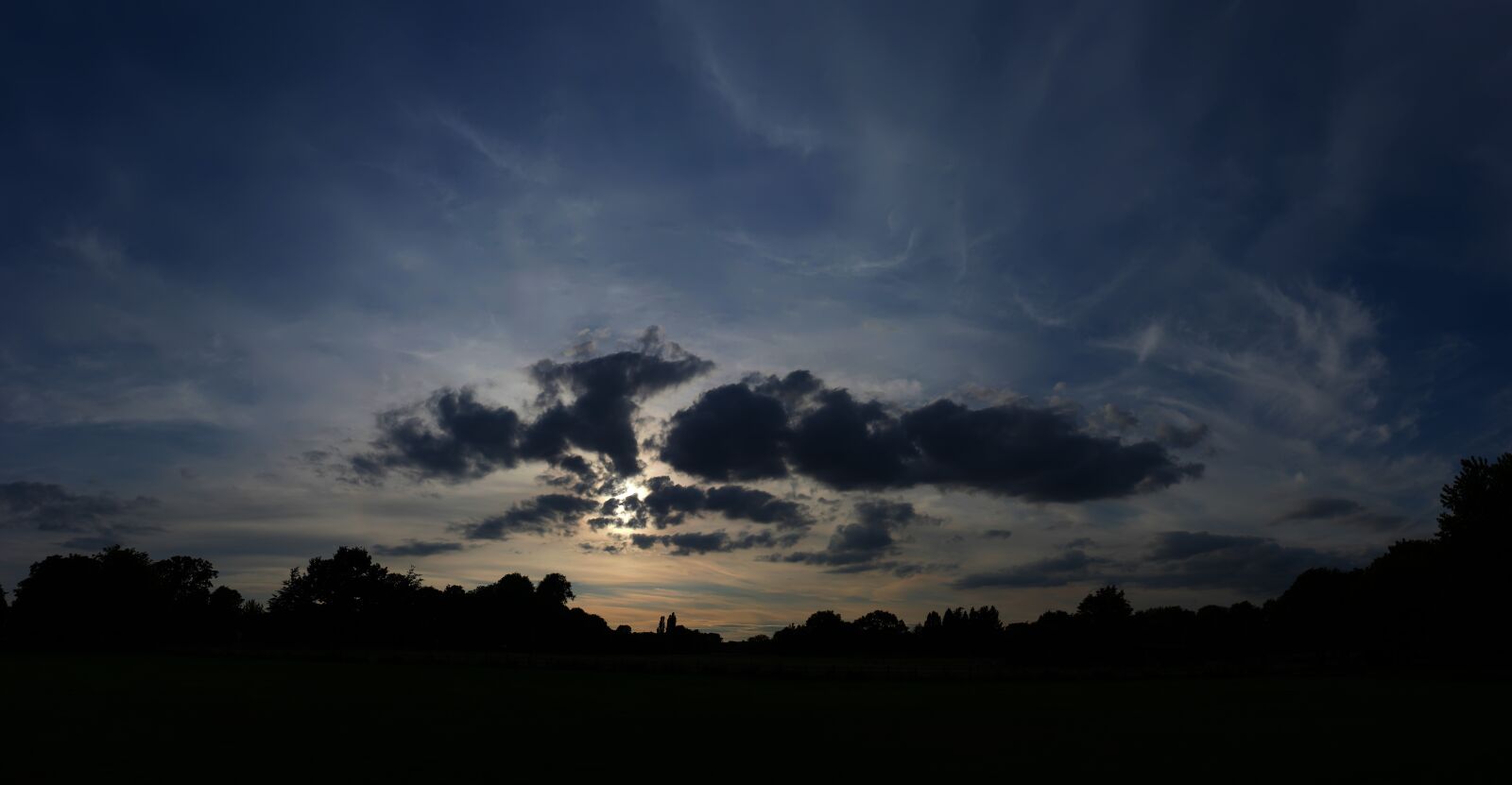 Samsung NX 16-50mm F3.5-5.6 Power Zoom ED OIS sample photo. Sunset, clouds, nature photography