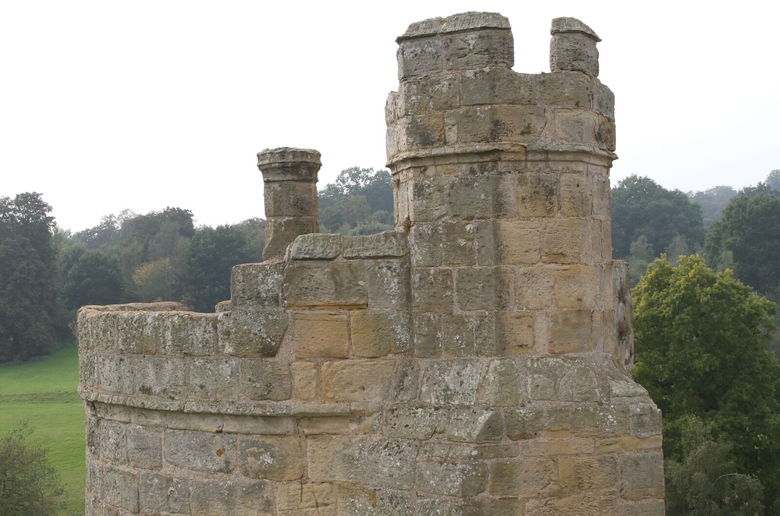 Canon EOS 30D sample photo. Battlements, blue, britain photography