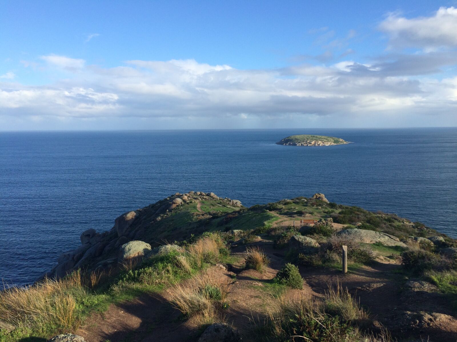 iPhone 5s back camera 4.12mm f/2.2 sample photo. Ocean, blue, clear photography