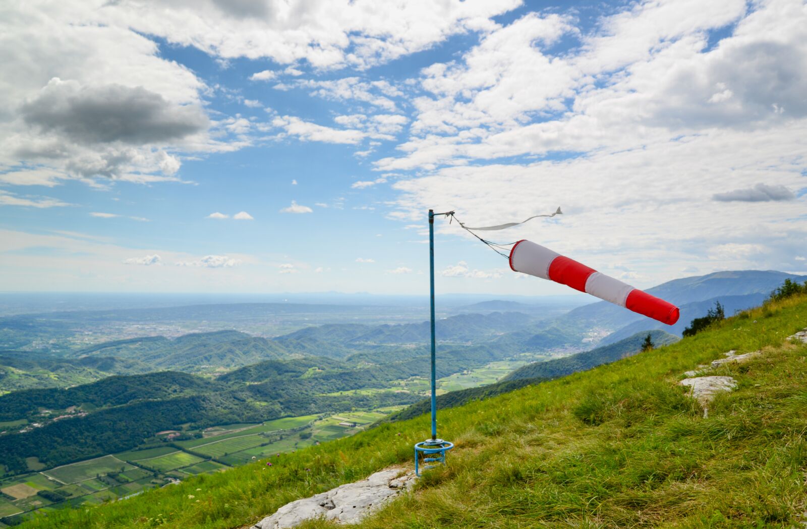 Nikon D610 sample photo. Wind socket, mountain, wind photography