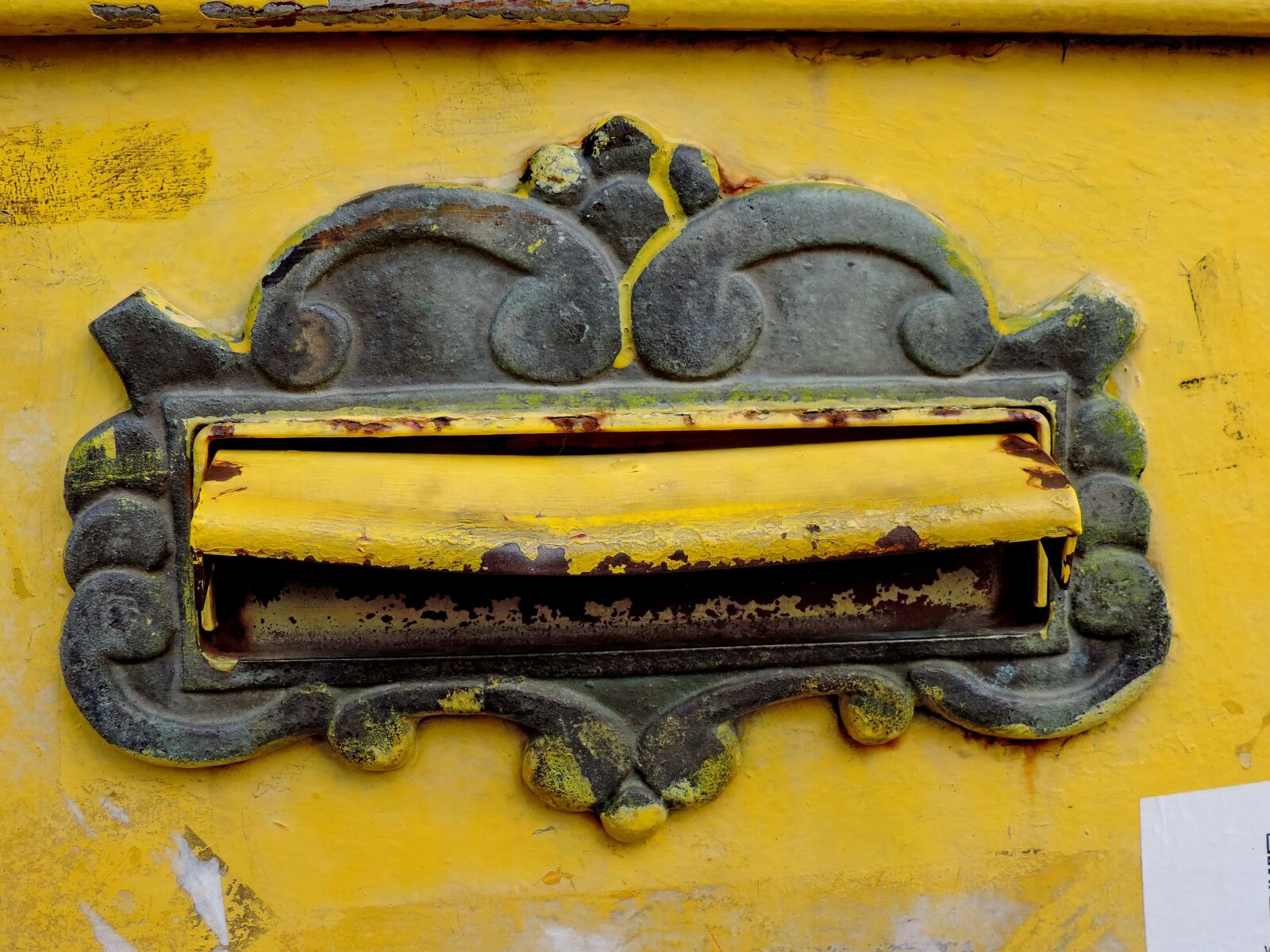 Nikon Coolpix P520 sample photo. Baroque, cast iron, mail photography