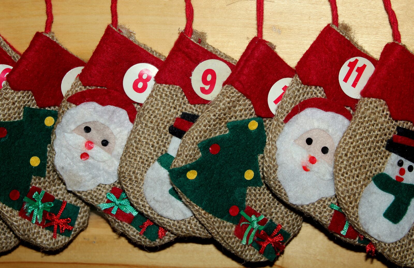 Canon EOS 1200D (EOS Rebel T5 / EOS Kiss X70 / EOS Hi) sample photo. Advent calendar, christmas, waiting photography
