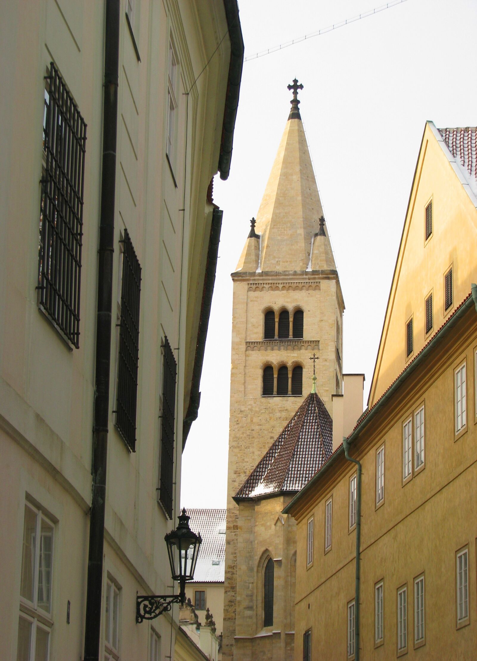 Canon POWERSHOT S5 IS sample photo. Romanesque, basilica, czechia photography