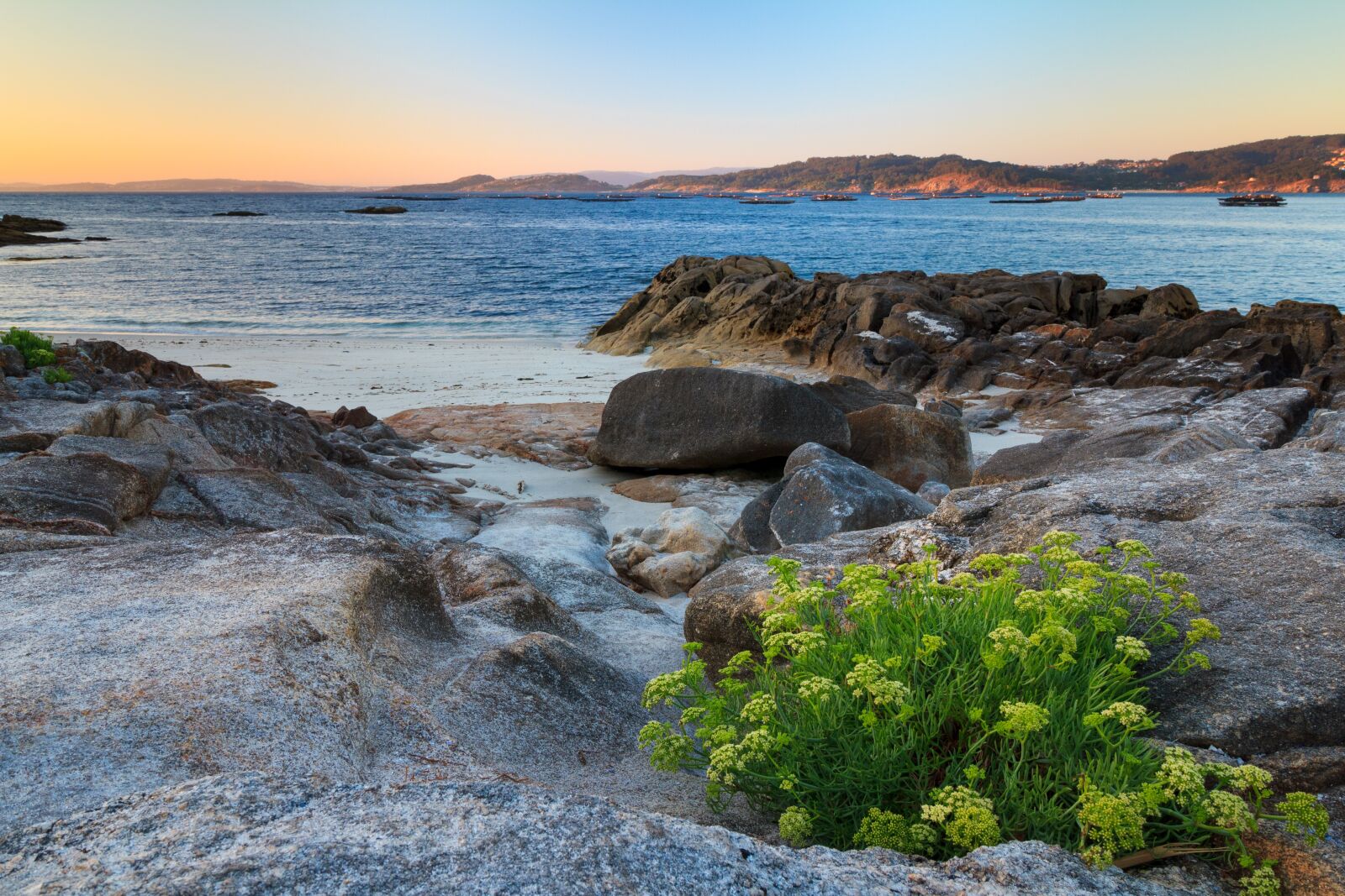 Canon EF-S 10-18mm F4.5–5.6 IS STM sample photo. Sunset, galicia, ria photography