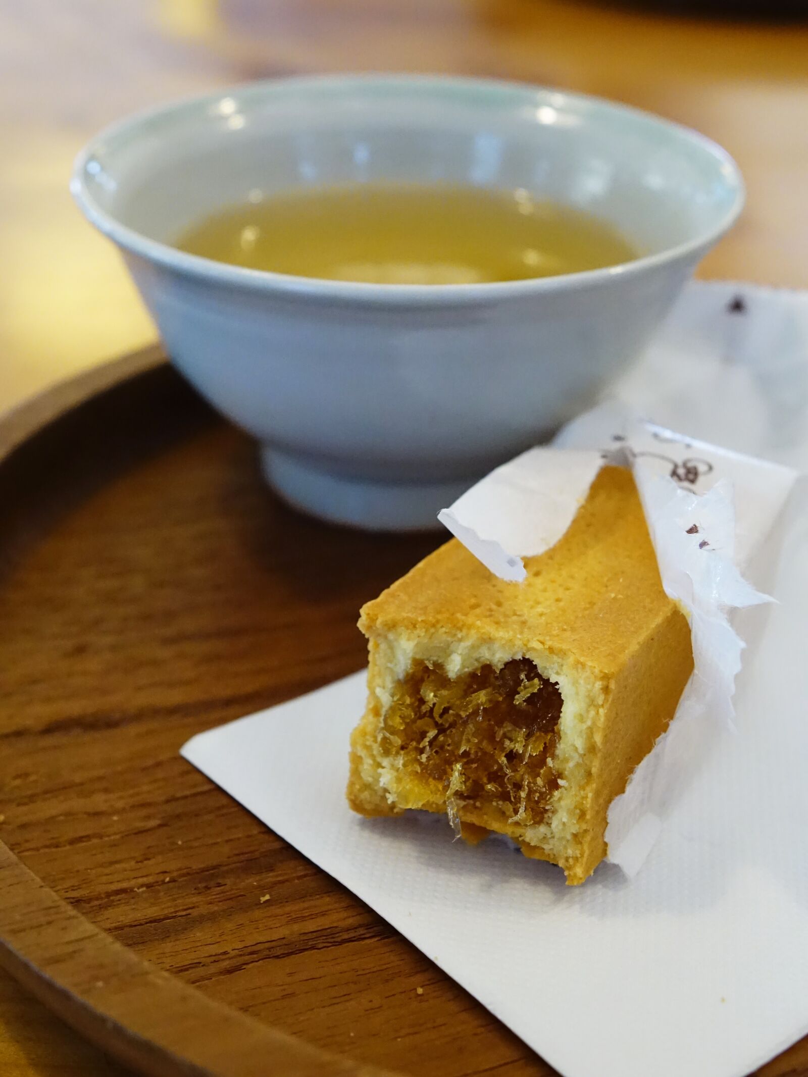 Sony Cyber-shot DSC-RX10 sample photo. Pineapple tart, 黄梨酥挞, chinese tea photography