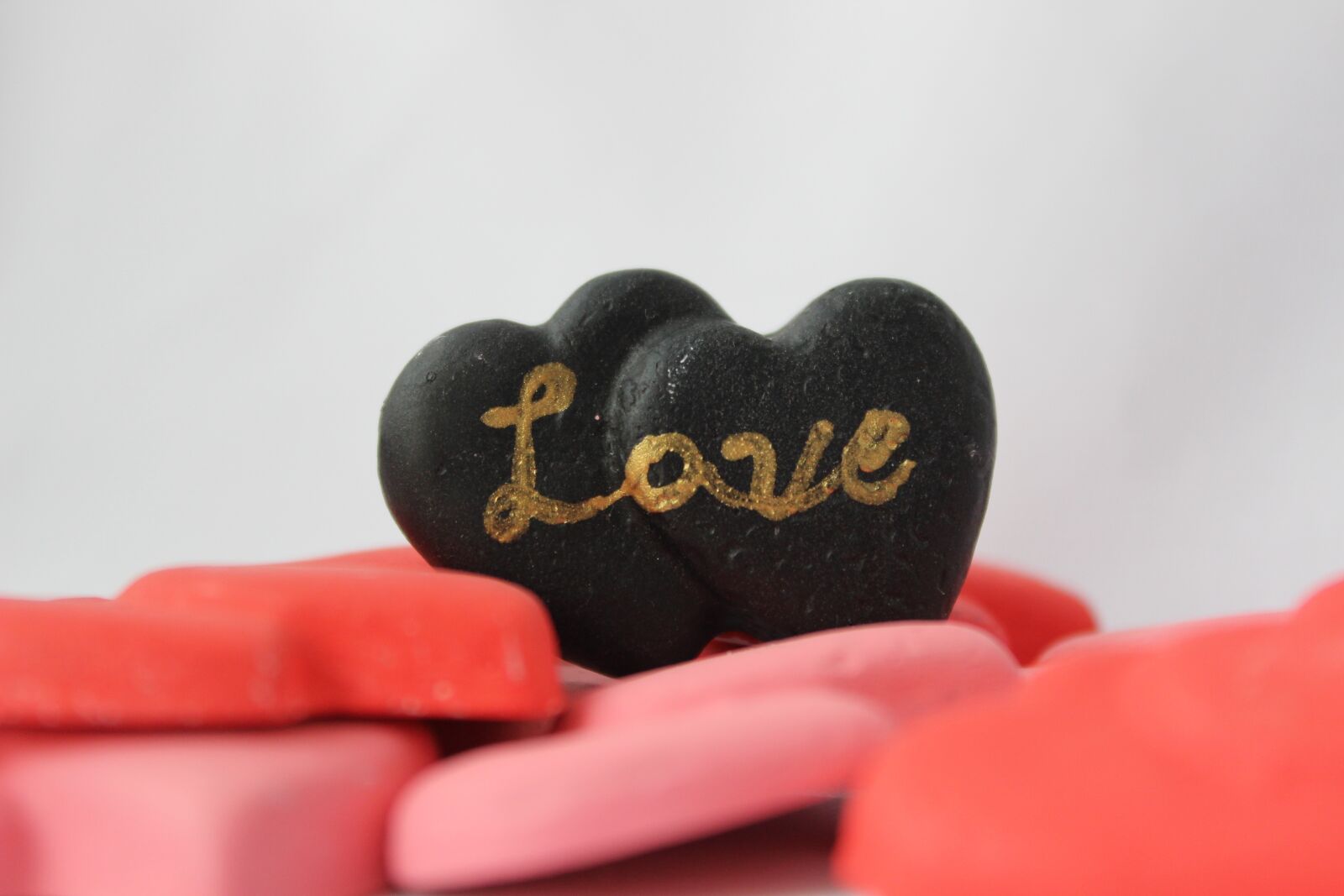 Canon EOS 600D (Rebel EOS T3i / EOS Kiss X5) sample photo. Love, heart, valentine photography